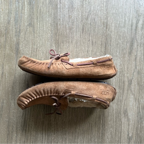 Ugg Australia woman’s brown loafers slip on slippers shops - Picture 10 of 12